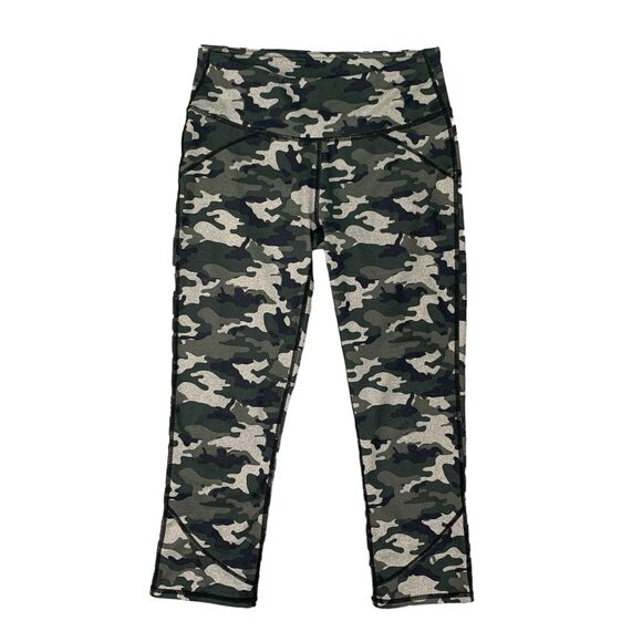 Fabletics Legging Womens XXS 2XS Moss Camo Lima Capri Lightweight Compression - Picture 1 of 13